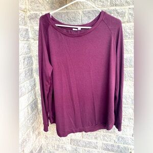 Burgundy Gap Top 💜